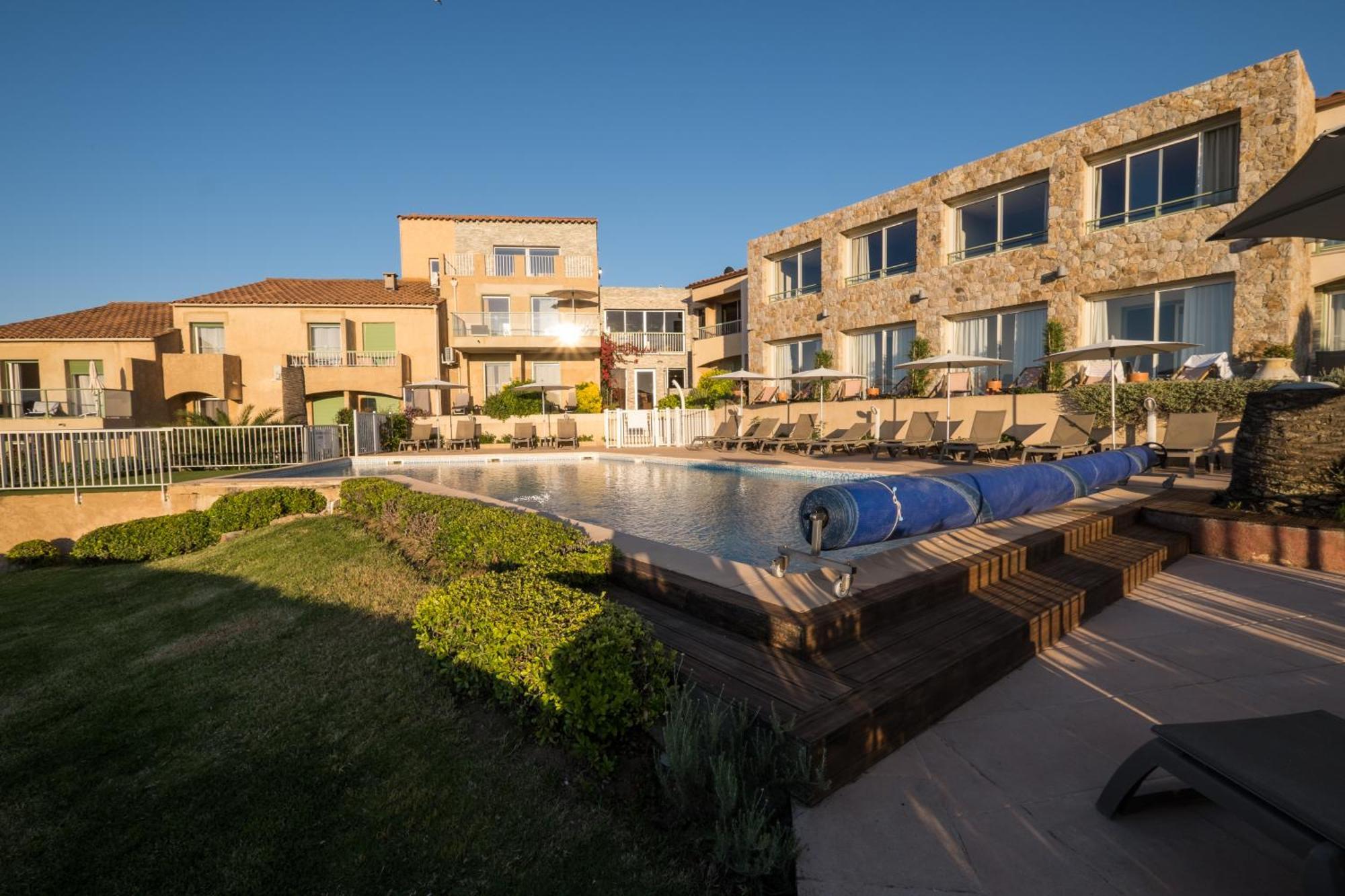Hotel Funtana Marina LʼÎle-Rousse Exterior foto